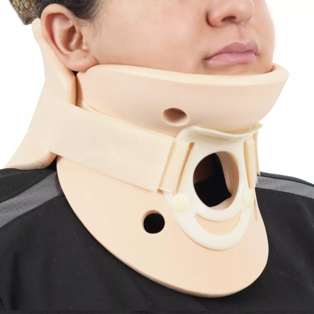Diseño anatómico se adapta perfectamente a la curvatura del cuello.