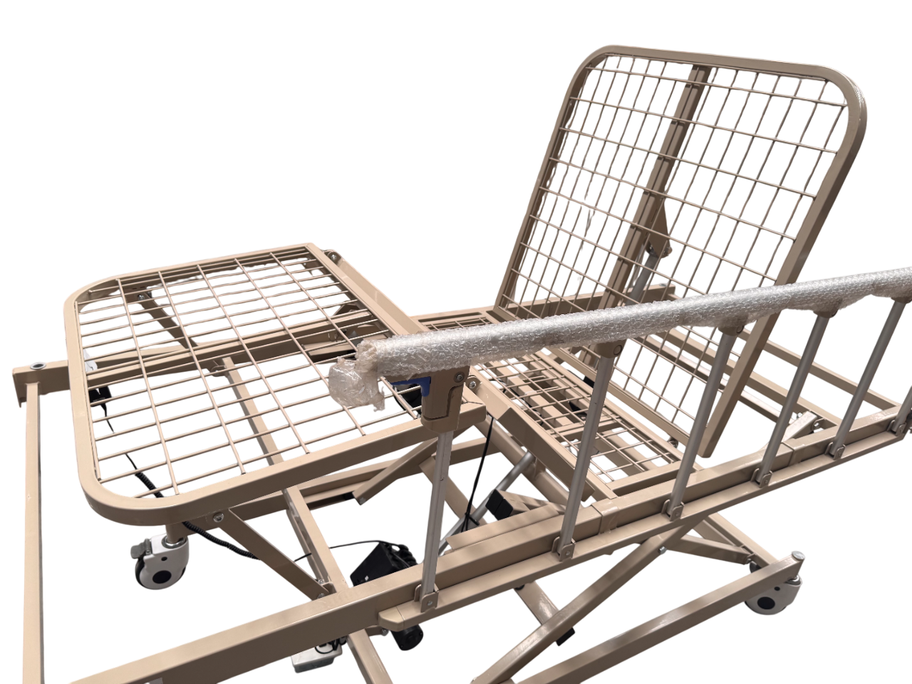 Cama de Hospital Eléctrica de 3 Posiciones | Estructura de Acero, Soporta hasta 150kg (Detalles estéticos y en barandal)