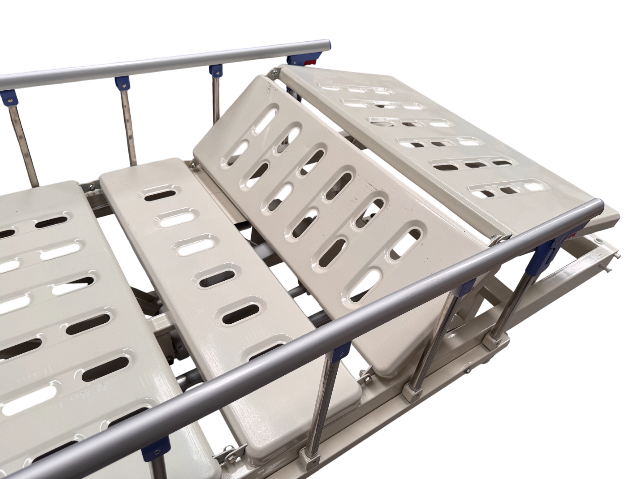 Cama de Hospital Eléctrica de 3 Posiciones | Estructura de Acero, Soporta hasta 150kg (Detalles estéticos y subida)