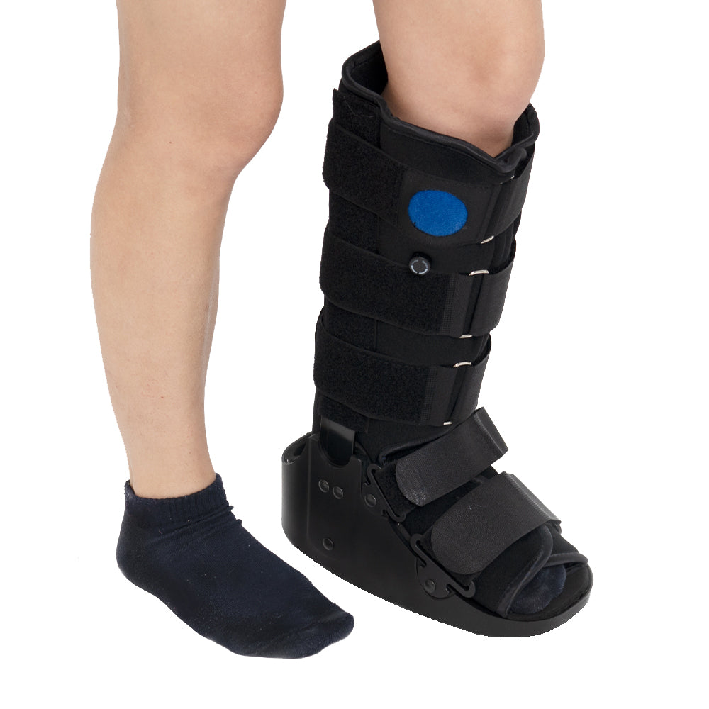 Suela antiderrapante ergonómica tipo rocker para marcha fluida en bota neumática.